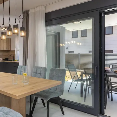 Amazing In Krk With Kitchen Apartament *