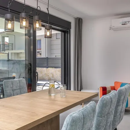 Apartament Amazing In Krk With Kitchen *