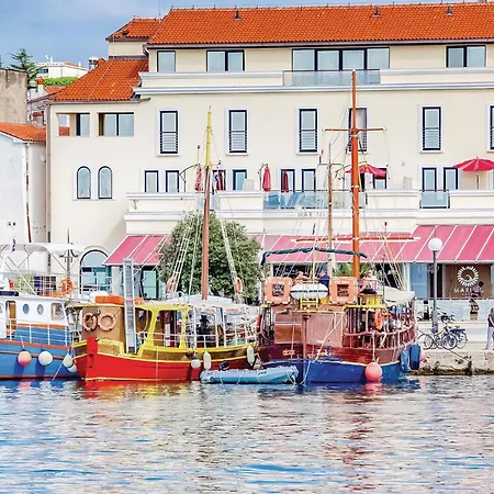 Amazing In Krk With Kitchen Krk Town