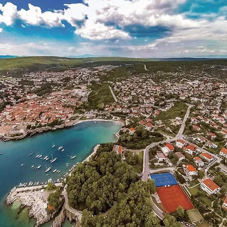Amazing In Krk With Kitchen Διαμέρισμα Krk Town